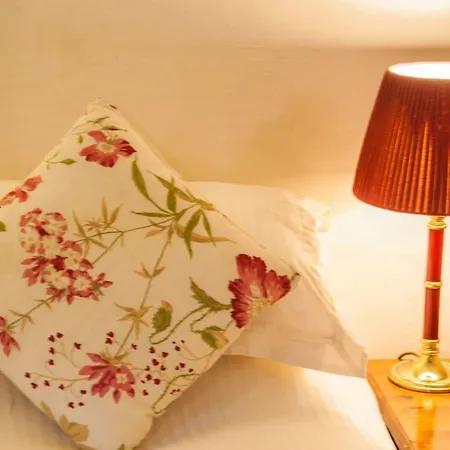 Bridge End Farm * Boot