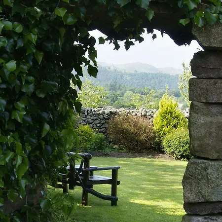 Bridge End Farm * Boot