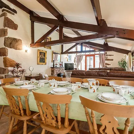 Bridge End Farm *