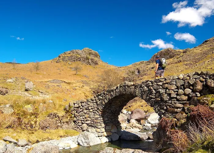 Bridge End Farm * Boot