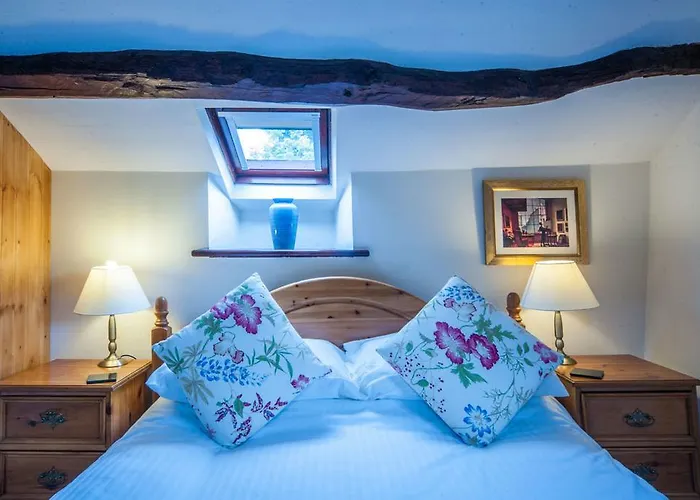 Bridge End Farm * Boot