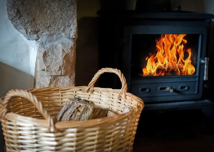 Bridge End Farm * Boot